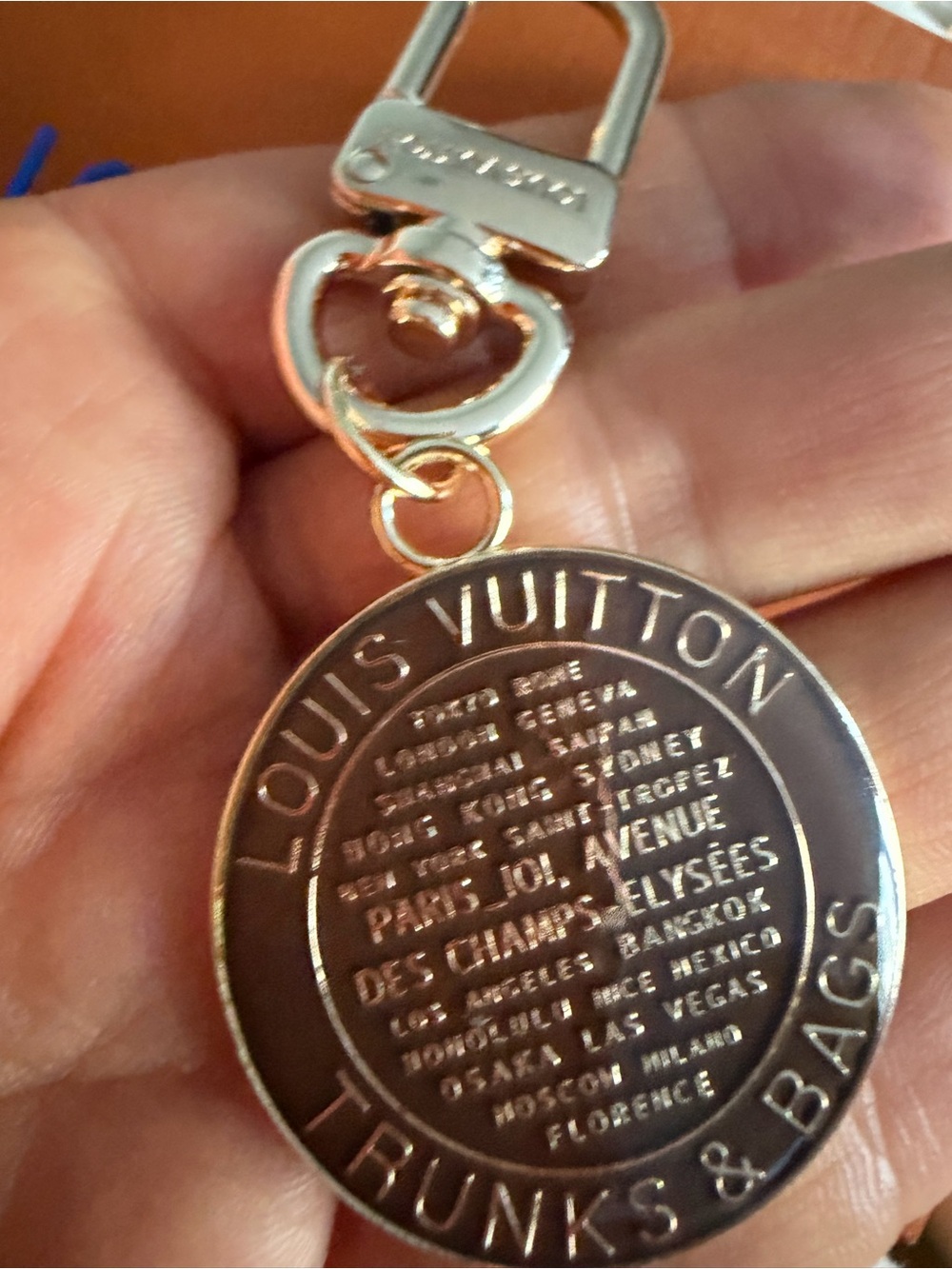 Unbranded Gold-Tone Trunks & Bags Key bag Charm